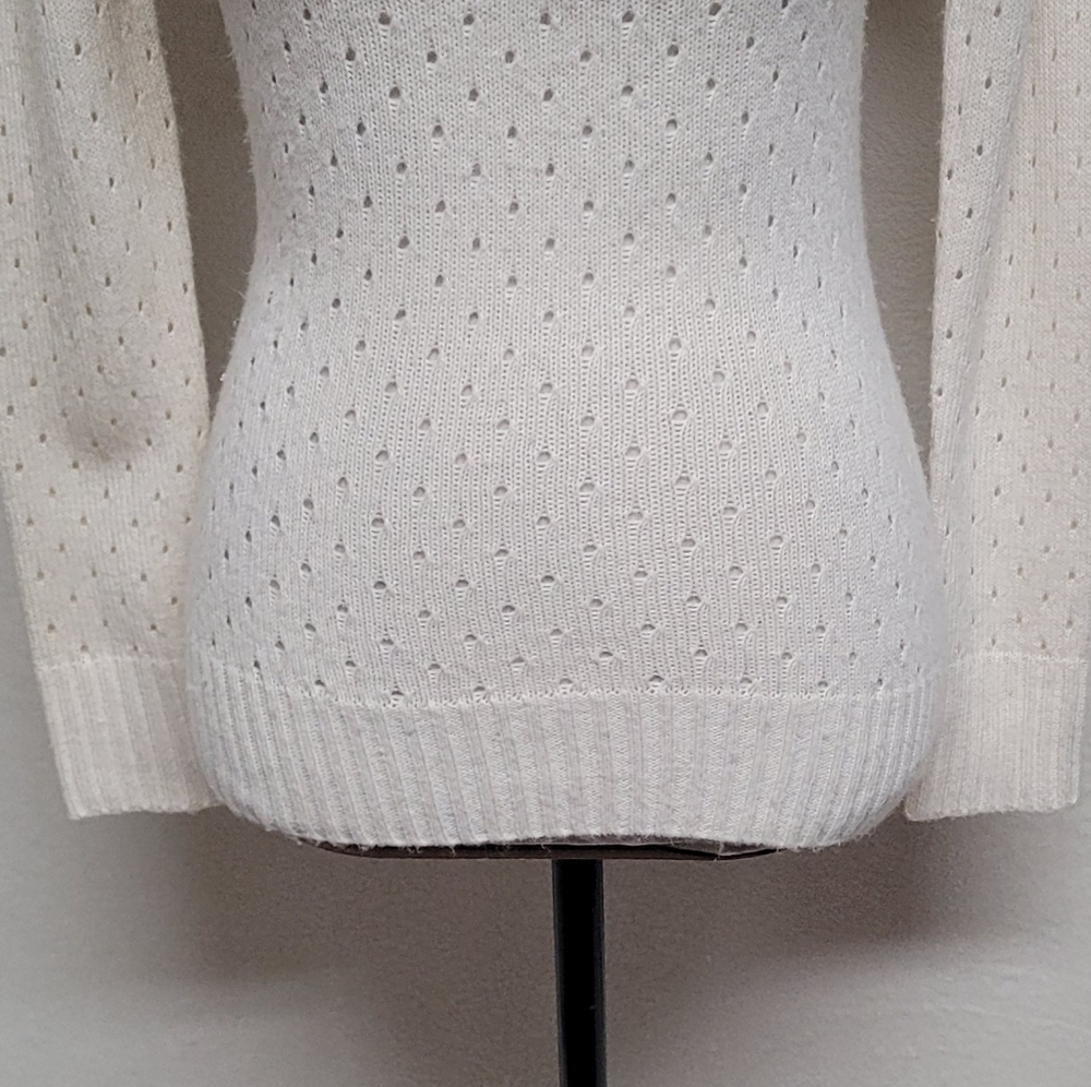 Delia's Rare Vintage 90s Multi-color Skull & Crossbones Off-White Eyelet Sweater - Picture 5 of 12